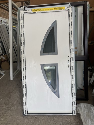 New modern composite front - new,