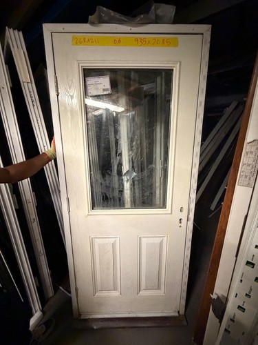 New composite outward opening - composite,